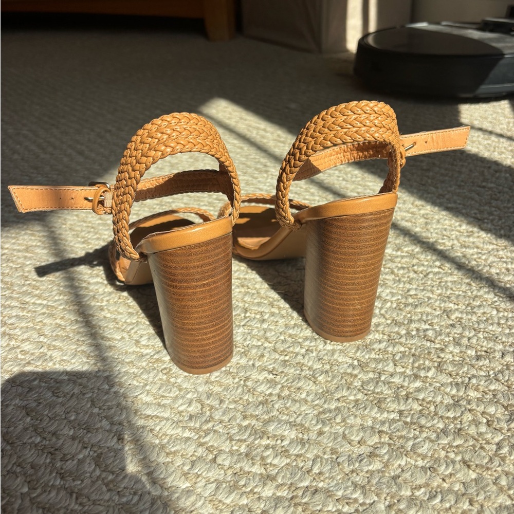 Heels - Picture 5 of 6